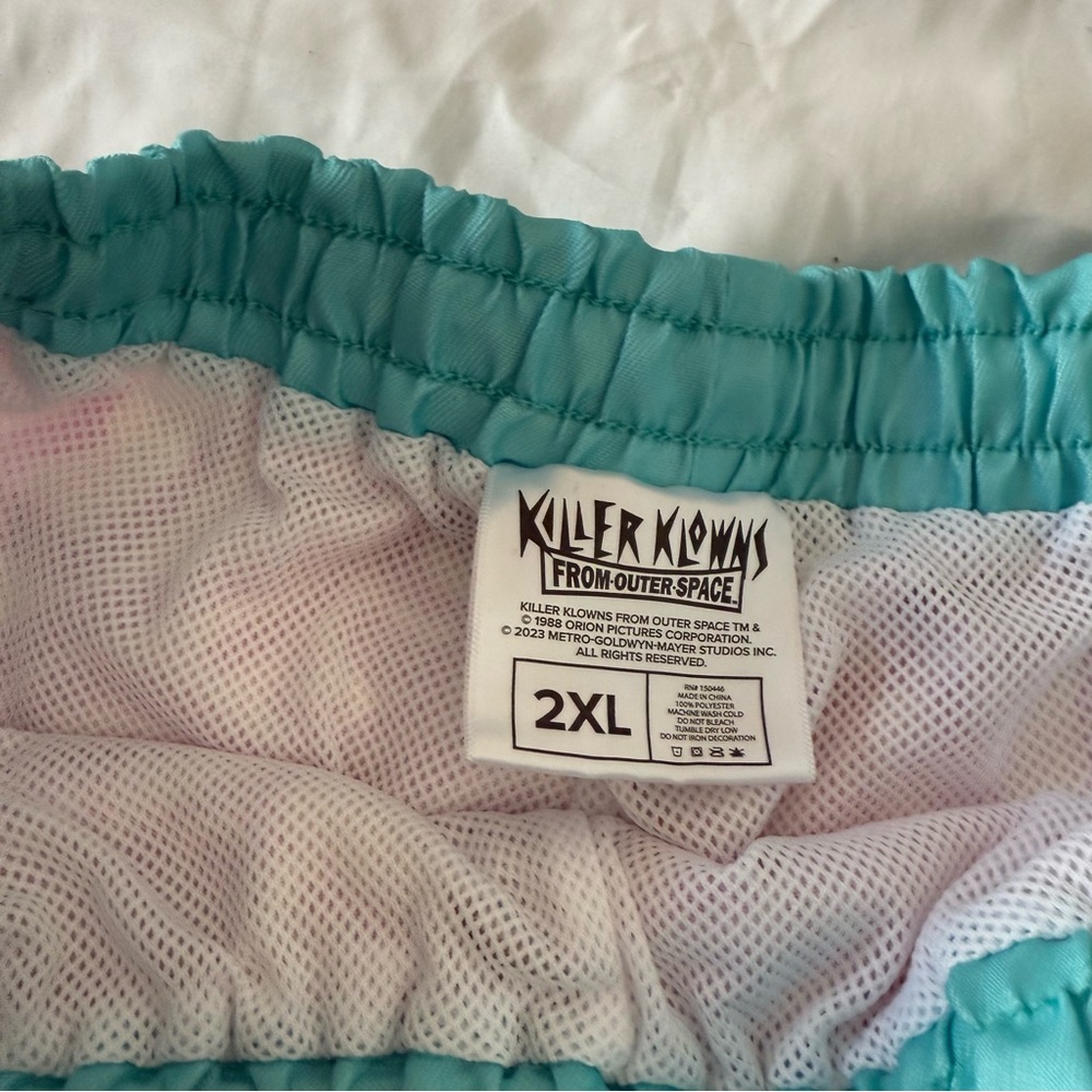 Loot Crate Killer Klowns Chubby Volley Shorts Men’s Size Pink Blue 2XL - Picture 6 of 9